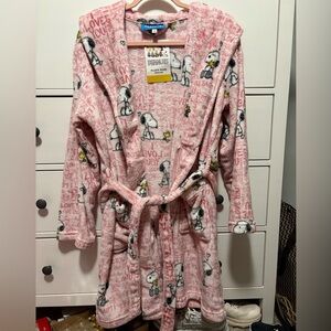 NWT Peanuts Snoopy "I Love You" Pink Plush Robe - Women's Medium